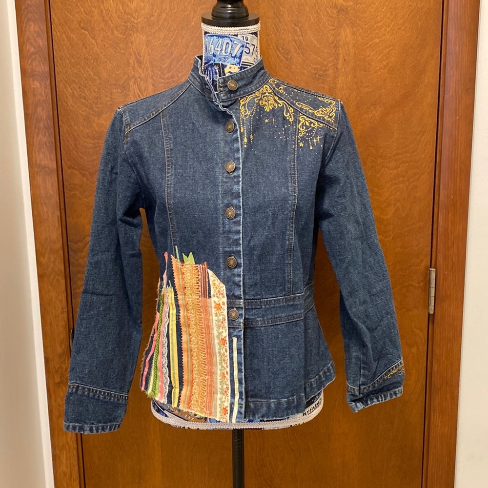 St John”s Bay  vintage jeans jacket size small